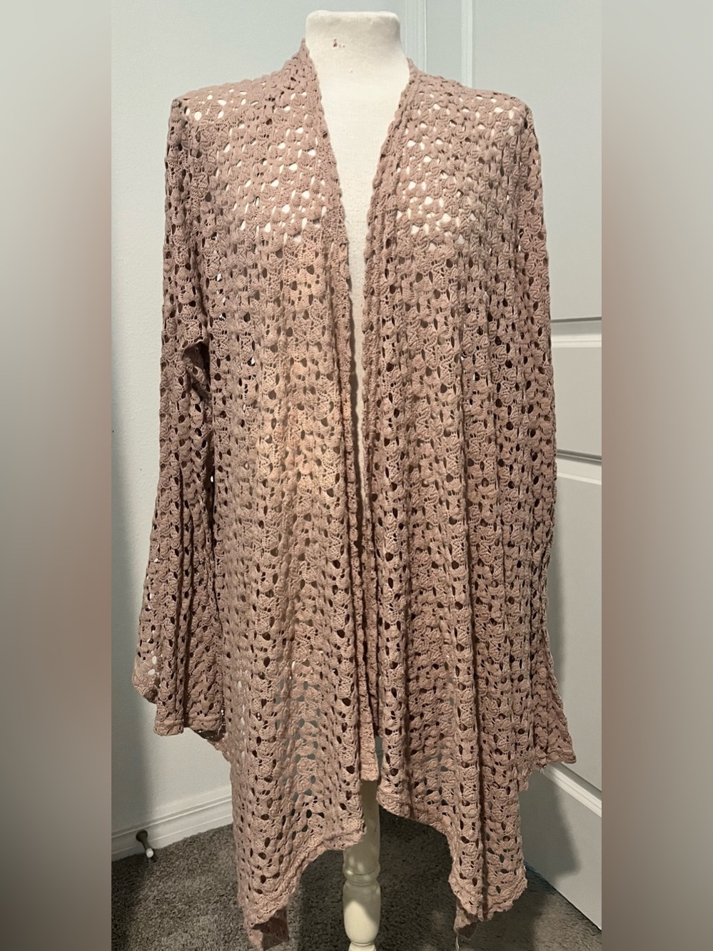 Open-Knit Lightweight Women’s Cardigan in Mauve Taupe